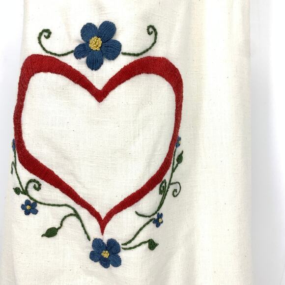 Vintage Cream Long Apron Hand Embroidered Heart + Flowers Two Pockets Tie Waist - Picture 4 of 6